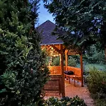 Neon Balaton, Large Botanical Garden, Bicycles, Pet&family Friendly, Outside Kitchen, * Чопак