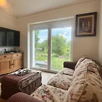 Апартаменты Neon Balaton, Large Botanical Garden, Bicycles, Pet&family Friendly, Outside Kitchen, *