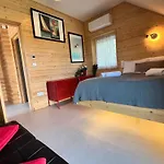 Neon Balaton, Large Botanical Garden, Bicycles, Pet&family Friendly, Outside Kitchen, Чопак