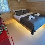 Neon Balaton, Large Botanical Garden, Bicycles, Pet&family Friendly, Outside Kitchen, Апартаменты Чопак