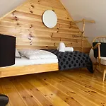 Апартаменты Neon Balaton, Large Botanical Garden, Bicycles, Pet&family Friendly, Outside Kitchen,