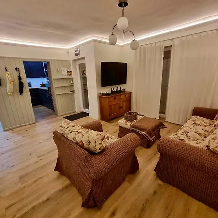 Apartment Neon Balaton, Large Botanical Garden, Bicycles, Pet&family Friendly, Outside Kitchen, Csopak