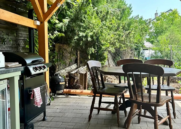 Neon Balaton, Large Botanical Garden, Bicycles, Pet&family Friendly, Outside Kitchen, *