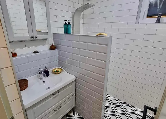 Neon Balaton, Large Botanical Garden, Bicycles, Pet&family Friendly, Outside Kitchen, * Csopak